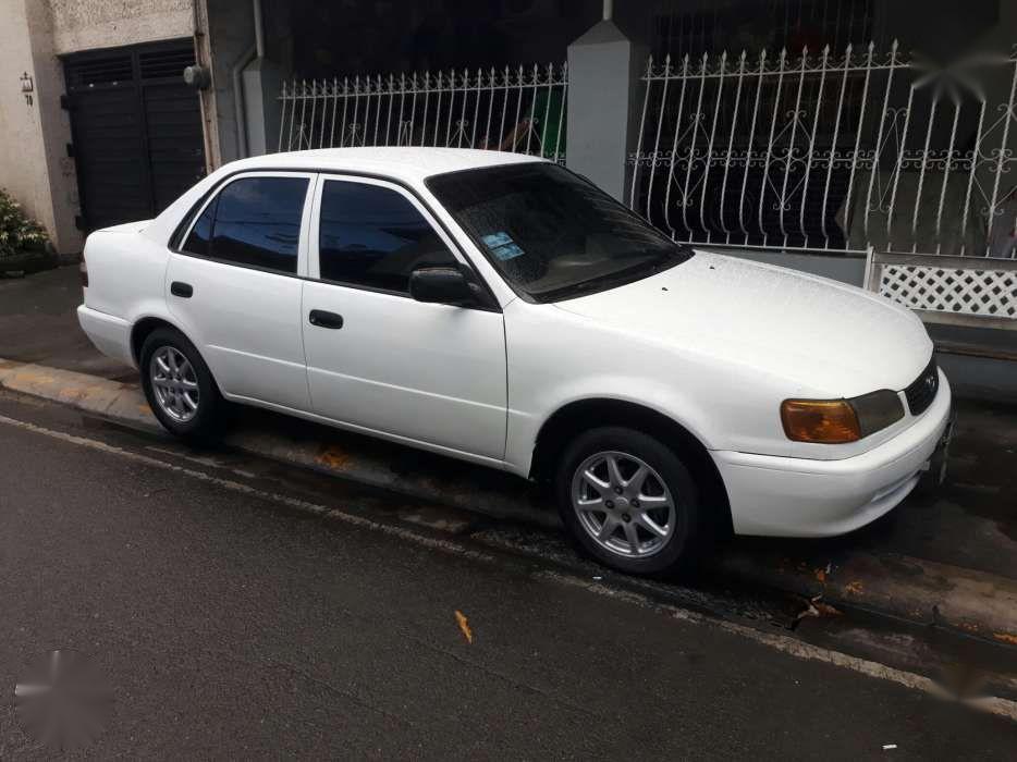 Toyota Corolla Lovelife XL 2000 White For Sale