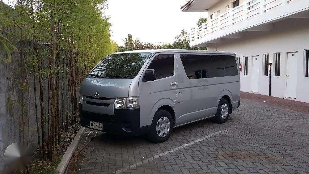 2015 Toyota Hiace Commuter van for sale