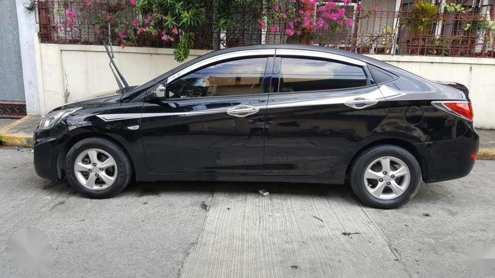 2011 Hyundai Accent at sedan gas not vios civic city altis lancer