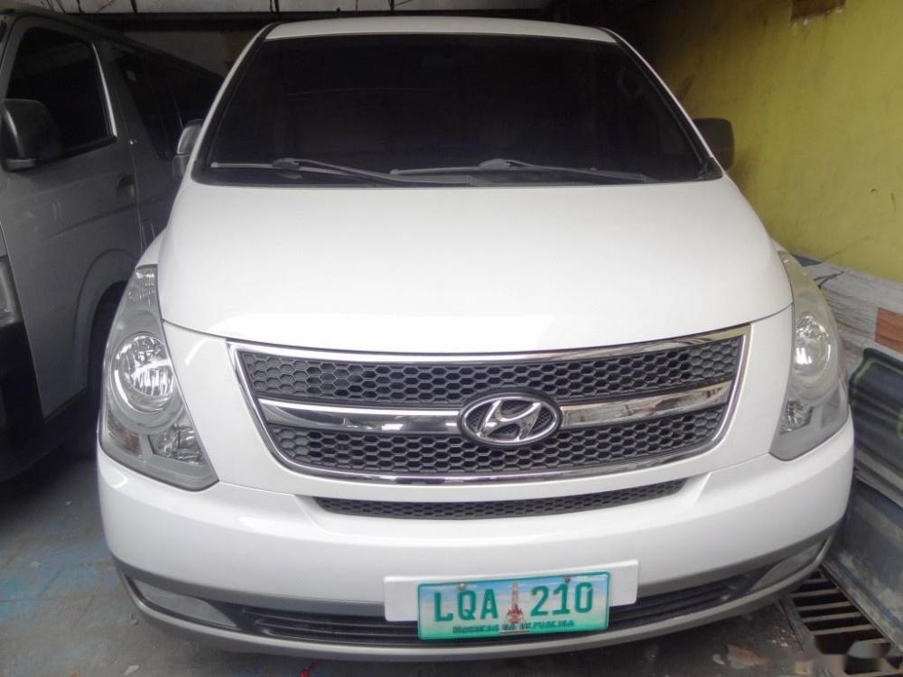 2013 Hyundai Starex Automatic Diesel well maintained