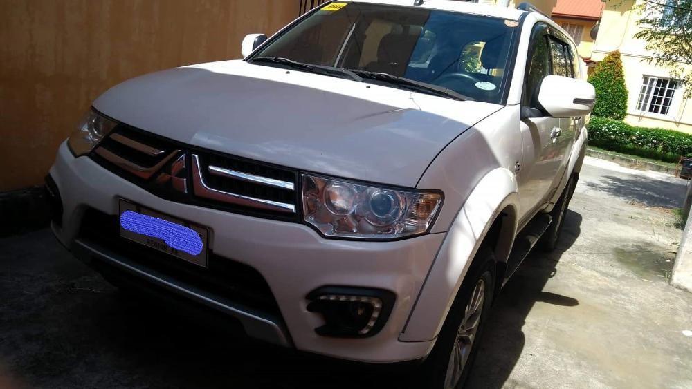Selling Mitsubishi Montero 2015 at 60000 km in Santo Tomas