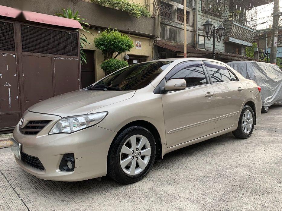 2nd Hand Toyota Corolla Altis 2012 at 60000 km for sale in Manila