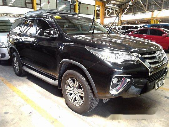 Sell Black 2017 Toyota Fortuner Manual Diesel at 15483 km