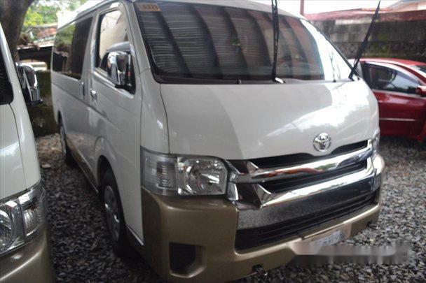 White Toyota Hiace 2017 for sale in Manila