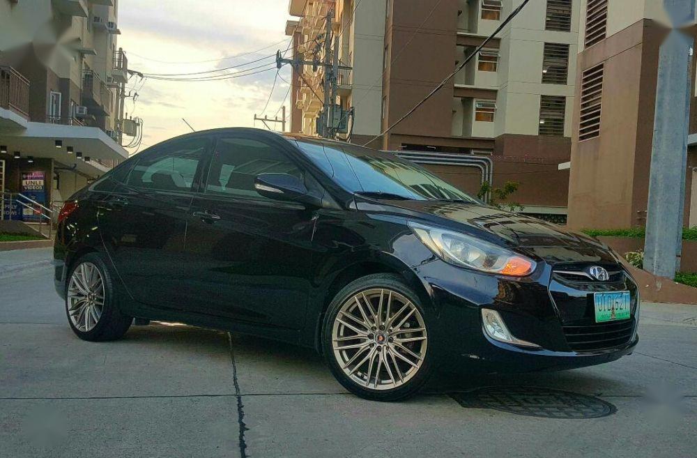 Sell 2nd Hand 2012 Hyundai Accent at 50000 km in Parañaque