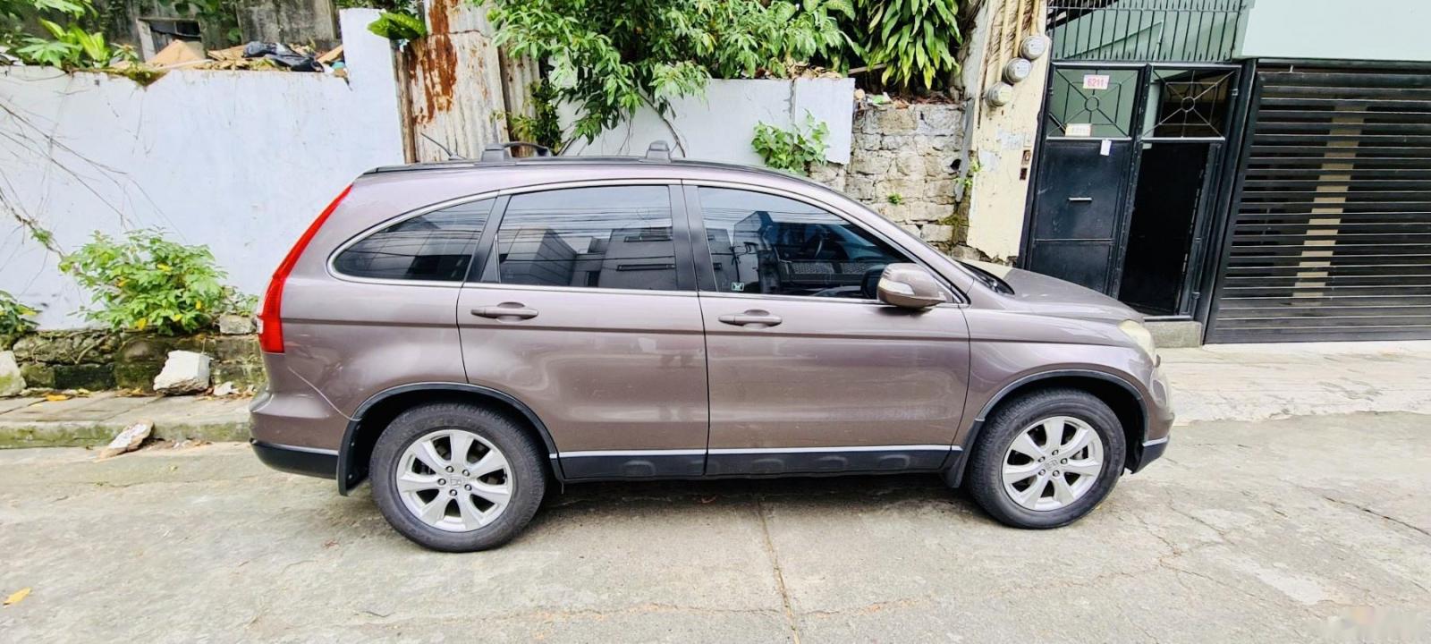 Selling Brown Honda CR-V 2011 in Manila