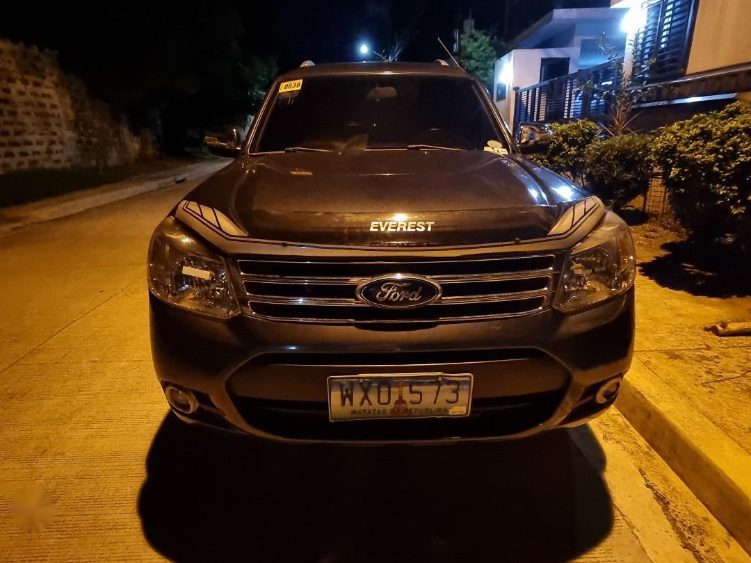 Selling Ford Everest 2014