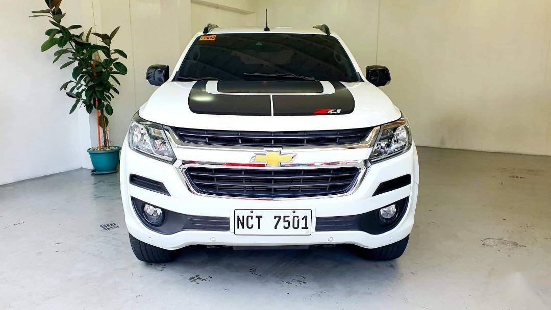 Pearl White Chevrolet Trailblazer 2018 for sale in Quezon