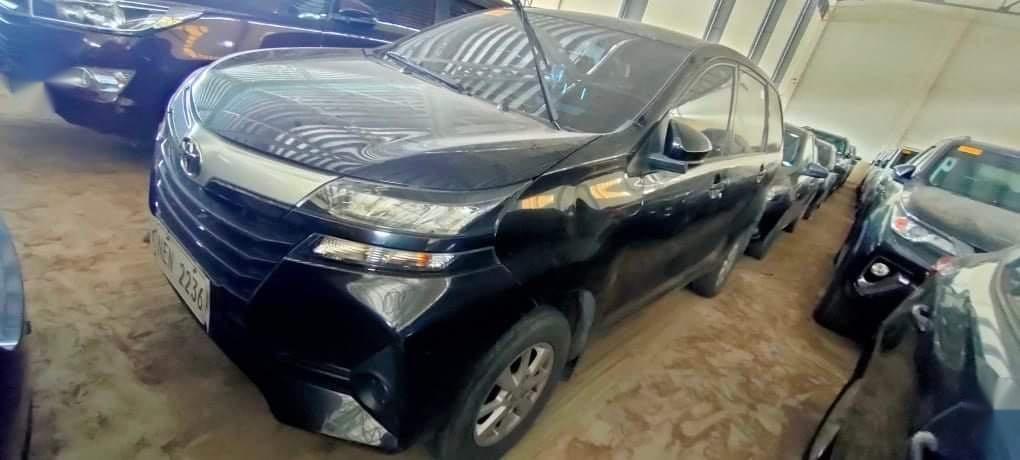 Selling Black Toyota Avanza 2019 in Quezon