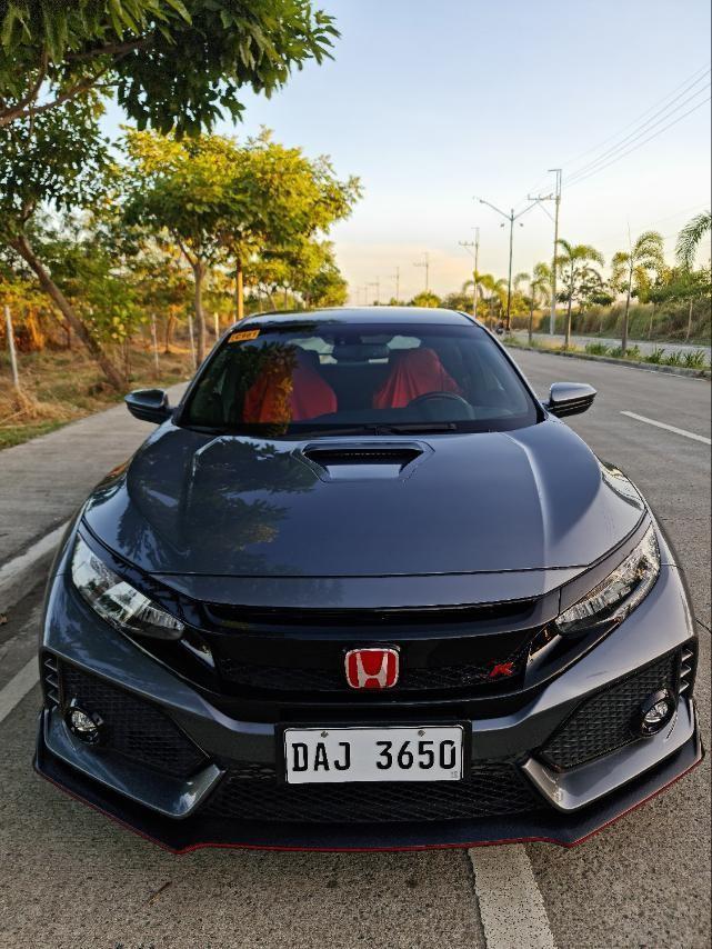 Grey Honda Civic 2018 for sale in Quezon City