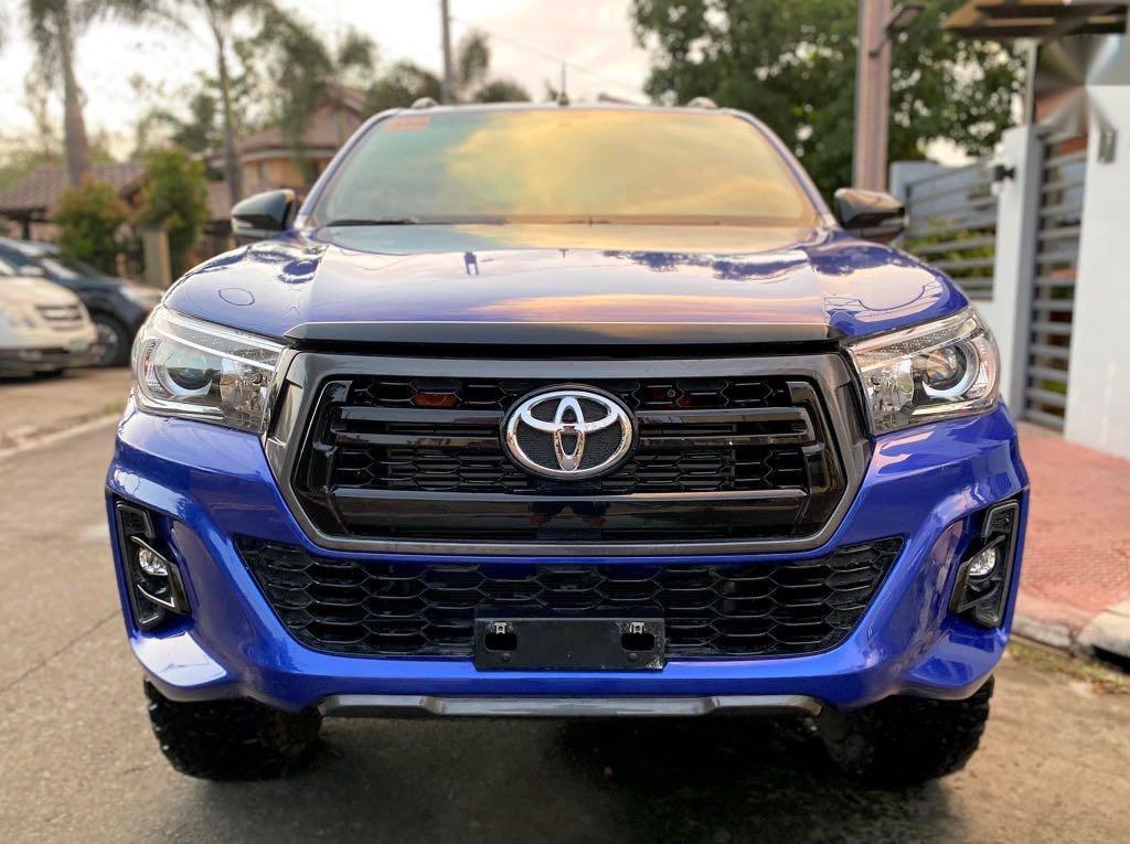 Blue Toyota Hilux 2019 for sale in Automatic