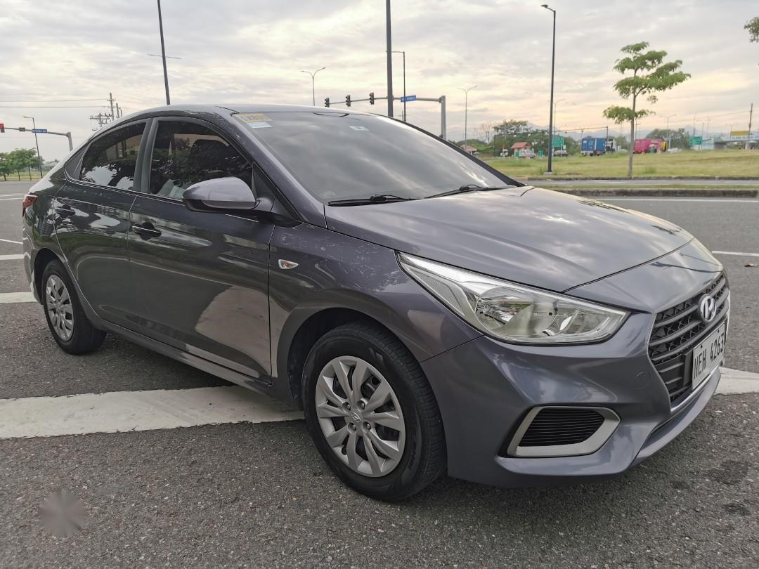 selling silver hyundai accent 2019 in angeles