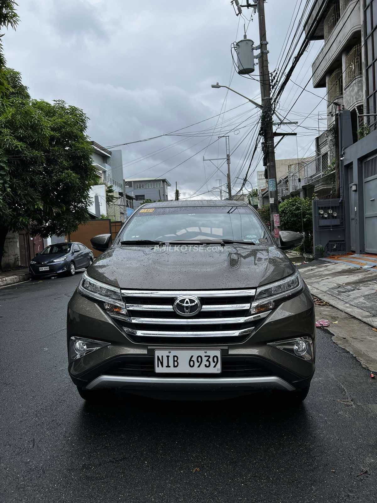 2022 Toyota Rush 1.5 E AT in Quezon City, Metro Manila