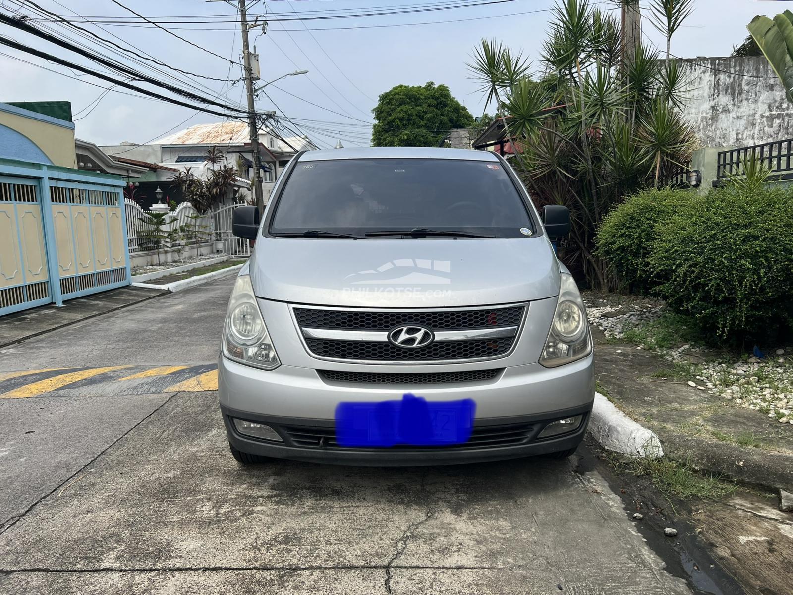 2011 Hyundai Starex 2.5 CRDi GLS 5 AT(Diesel Swivel) in Parañaque, Metro Manila