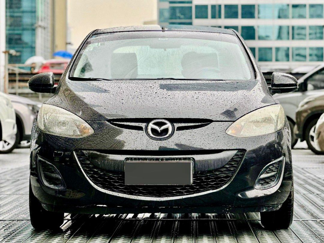 Sell White 2015 Mazda 2 in Makati