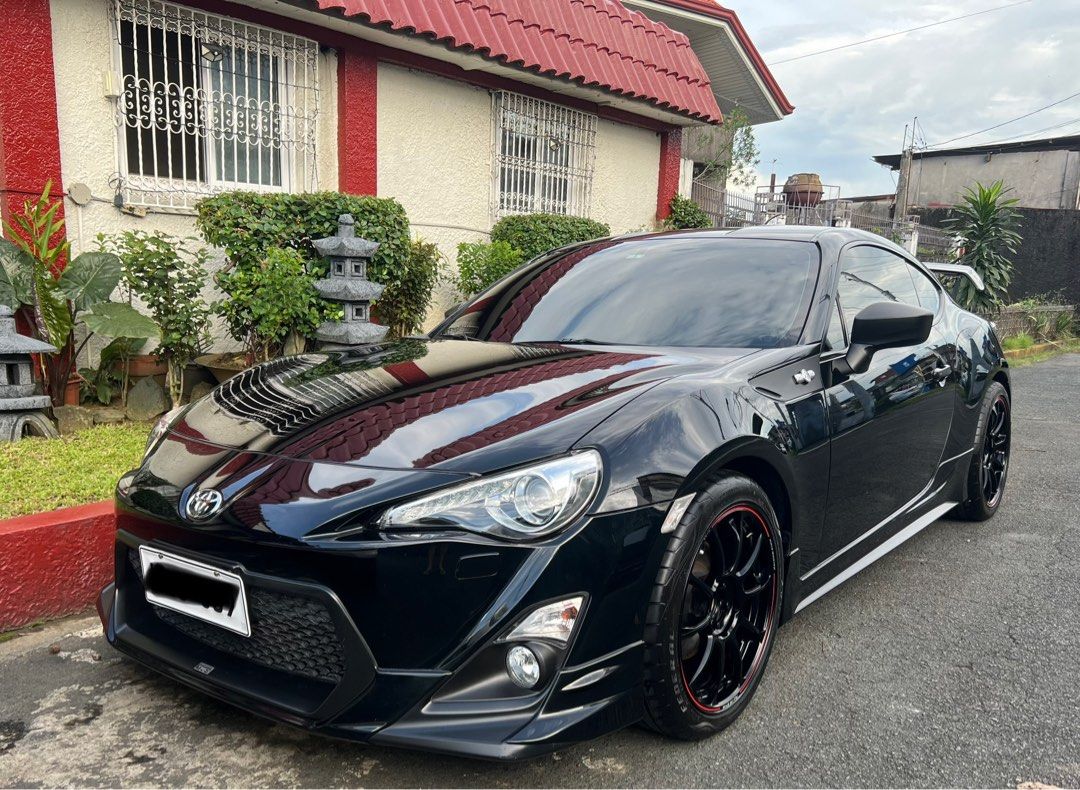 White Toyota 86 2013 for sale in Quezon City
