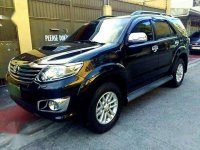 2013 Toyota Fortuner V AT Black For Sale 