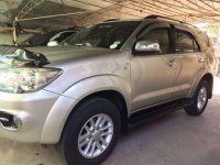 2010 Toyota Fortuner G AT Diesel Silver For Sale 