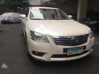 Toyota Camry 2.4G 2010 AT White Sedan For Sale 