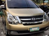 Hyundai Starex VGT GOLD 2011 AT Golden For Sale 