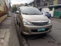 Toyota Innova G 2010 for sale 