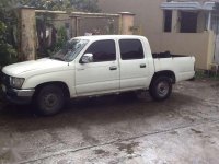 Toyota hilux 2001 for sale 