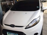 2013 Ford Fiesta AT White Sedan For Sale 