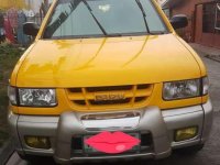 Isuzu Crosswind 2002 MT Yellow For Sale 