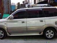 For sale Toyota Revo SR 2004 model gasoline