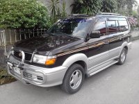Well-kept Toyota Revo 2000 for sale