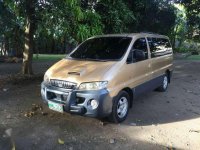 Hyundai Starex 2000 MT Van Golden For Sale 