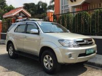 Toyota Fortuner G Gas 4x2 2006 for sale