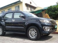 Toyota FORTUNER 2012 AT Black For Sale 