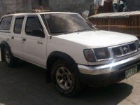 Nissan Frontier Pickup 2001 AT White For Sale 