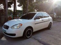 2010 Hyundai Accent MT White For Sale 