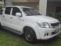 Toyota Hilux J 2014model Diesel Manual FOR SALE