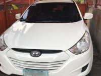 Hyundai Tucson Theta II GLS 4x2 6-Speed Automatic Gas FOR SALE