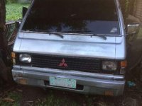 98 Mitsubishi L300 van FOR SALE