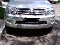 2011 Toyota Fortuner G AT Silver SUV For Sale 