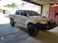 2012 Toyota Hilux 4x4 AT FOR SALE