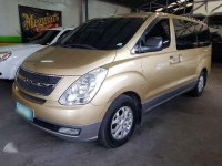 2011 Hyundai Grand Starex Gold AT Golden For Sale 