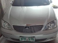 Toyota Camry 2002 2.4V AT Silver Sedan For Sale 