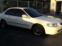 Honda Accord 1999 AT White Sedan For Sale 