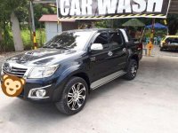 FOR SALE Toyota Hilux 4x4 automatic 2013