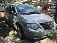 Chrysler Town and Country Stow and go 2007 FOR SALE