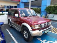 Mitsubishi Pajero Local 2.5 Red SUV For Sale 