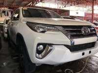2017 Toyota Fortuner 2.4V Automatic White Top of the Line Ltd.