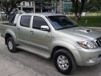 2005 Toyota Hilux 2.5 4x2 MT Silver For Sale 