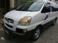 Hyundai Starex GRX 2005 MT White Van For Sale 