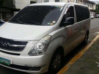 2009 Hyundai Starex VGt AT White Van For Sale 